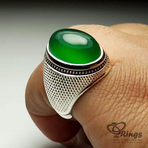 Elegant Green Agate And Silver 925 Ring