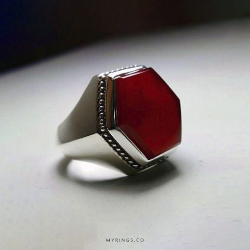 Hexagonal Red Yamani Aqeeq With Silver Ring MR0313